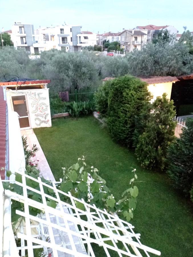Райский Уголок Nea Moudania Dış mekan fotoğraf